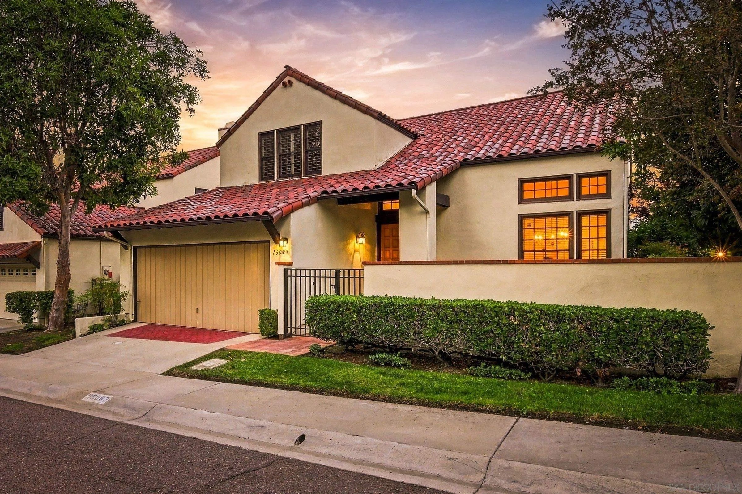 18093 Colonnades Pl
