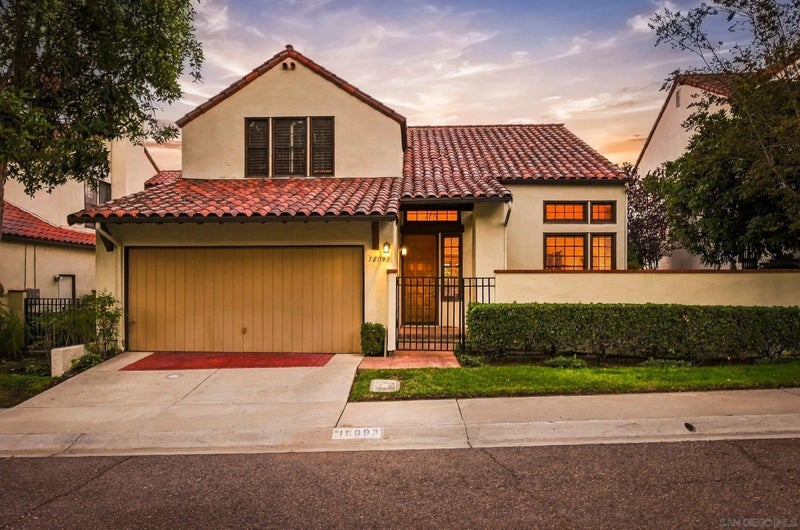 18093 Colonnades Pl