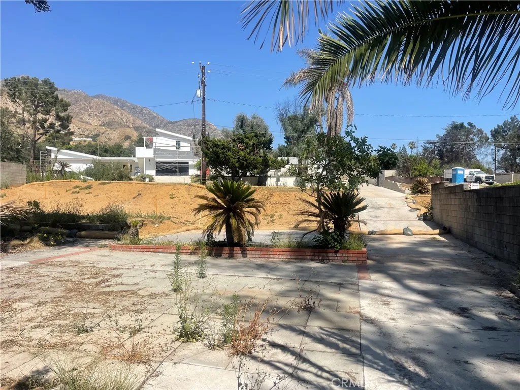 163 E Loma Alta