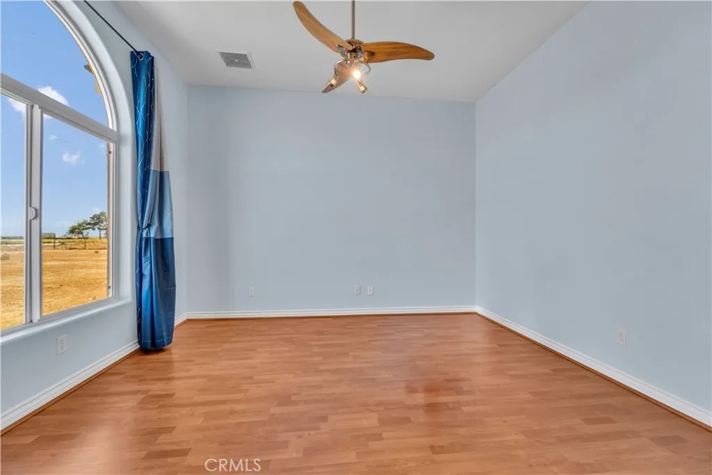 50725 70th West