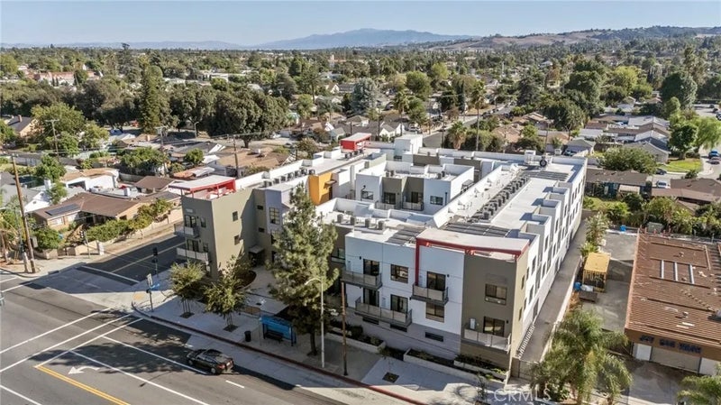 1300 W Mission Boulevard