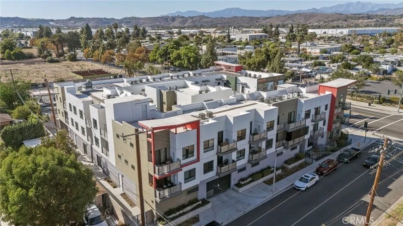 1300 W Mission Boulevard