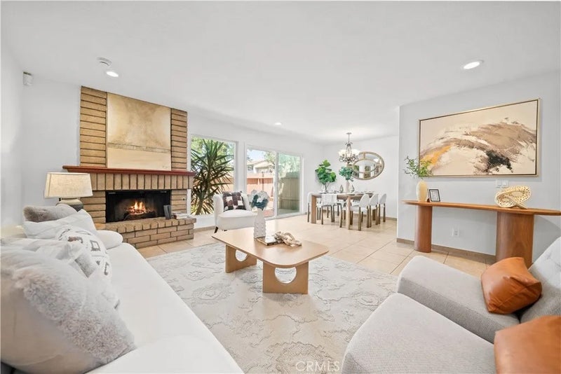 849 S Mountain