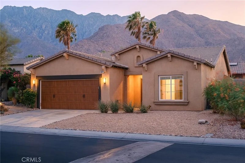 3971 Vista Dunes