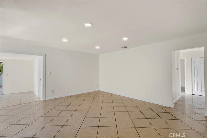 7955 White Oak