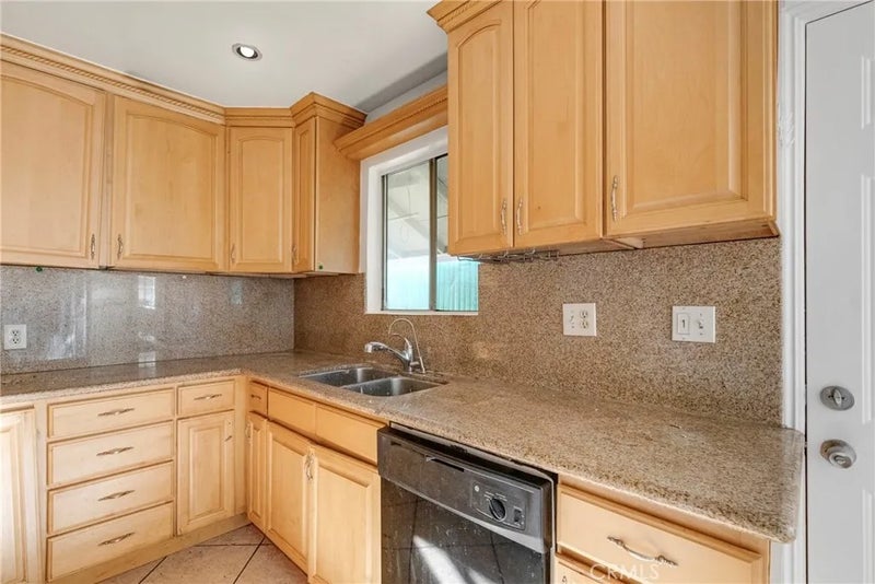 7955 White Oak