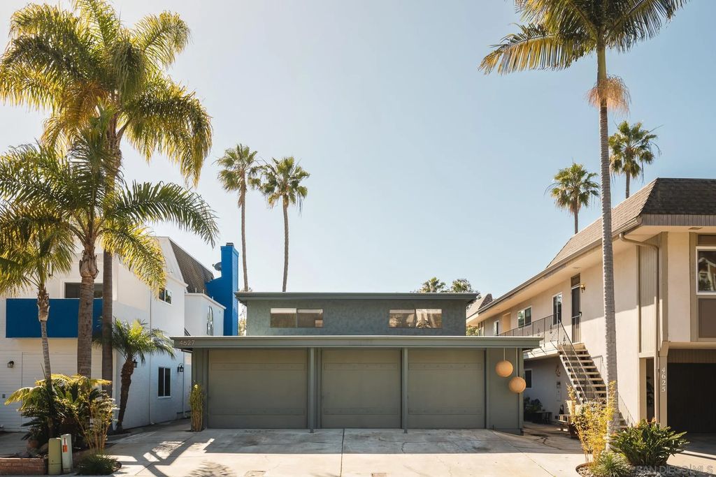 Photo of 4627 Park Dr, Carlsbad, CA 92008 (MLS # 260004367)