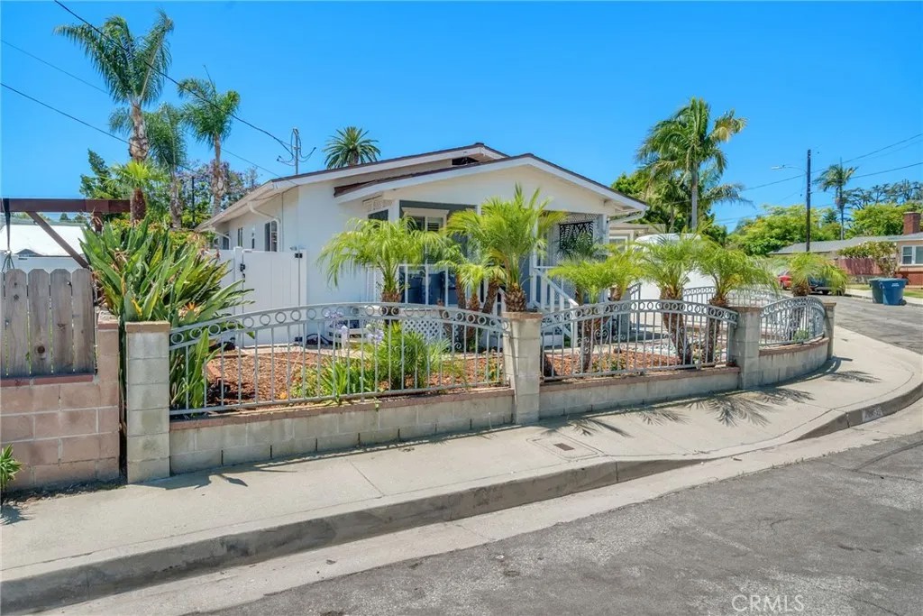 1842 259th Street