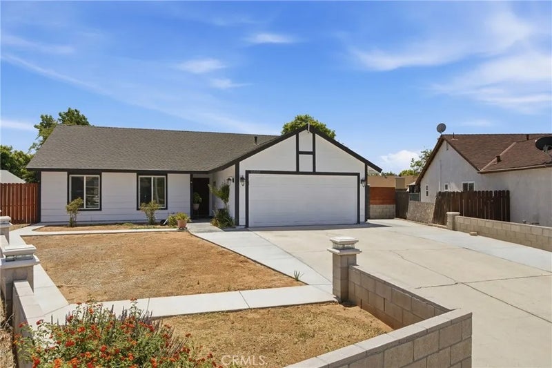 2443 Tulip Court