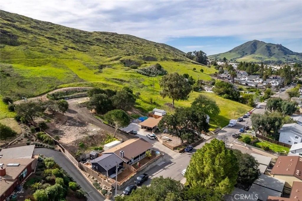 Photo of 3281 Rockview Place, San Luis Obispo, CA 93401 (MLS # SC26049305)