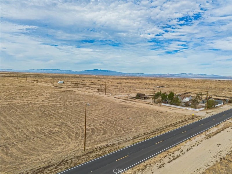47805 E 60th