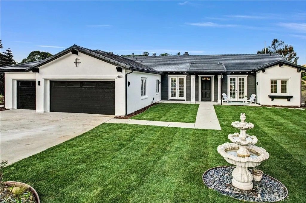 Photo of 1355 Duckwalk Road, San Marcos, CA 92069 (MLS # CV26021282)