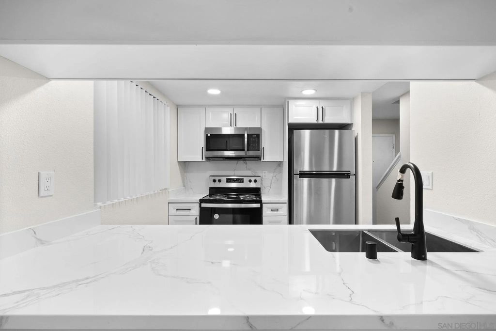 Photo of 748 N 3Rd St #Q, El Cajon, CA 92021 (MLS # 2600865)