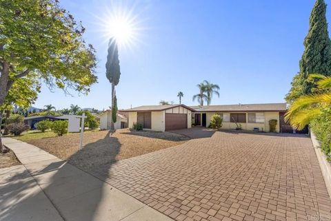 6852 Jackson San Diego CA 92119