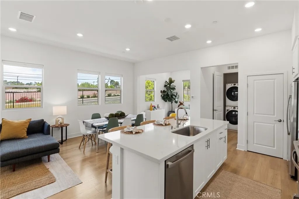 1698 Lexington Lane