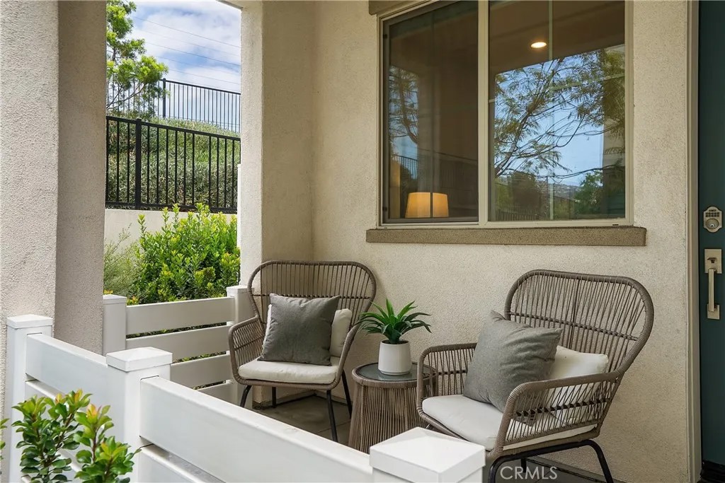 1698 Lexington Lane
