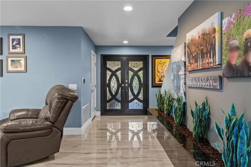 1124 Dennis Drive