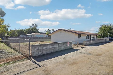 Tiny photo for 8727 Cottonwood Ave, Santee, CA 92071 (MLS # 250044738)