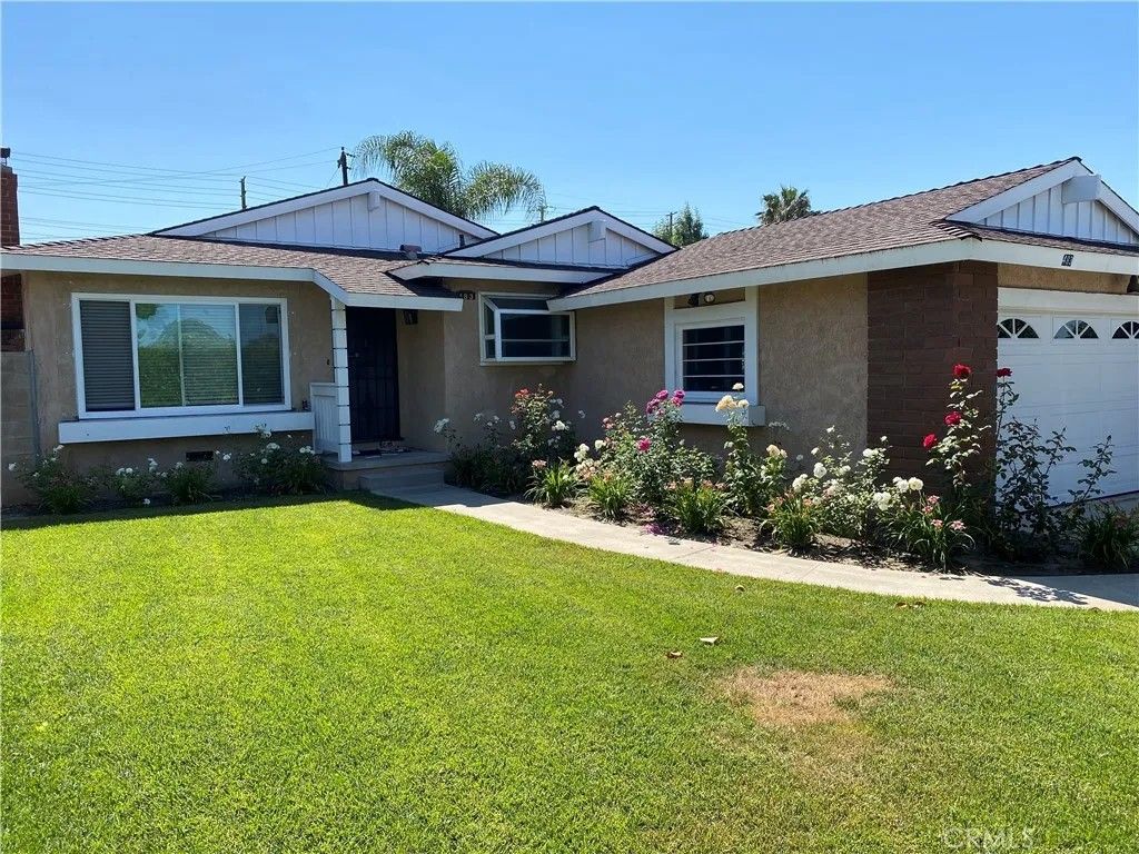 Photo of 483 N Citrus Street, Orange, CA 92868 (MLS # PW26080366)