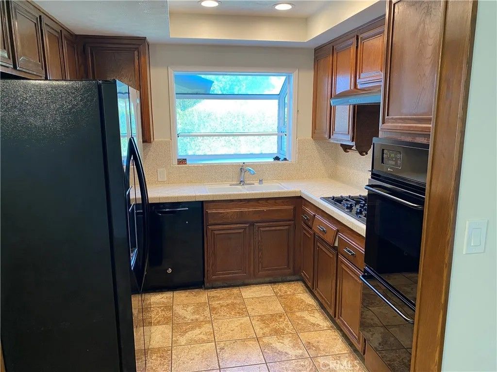 Photo of 483 N Citrus Street, Orange, CA 92868 (MLS # PW26080366)