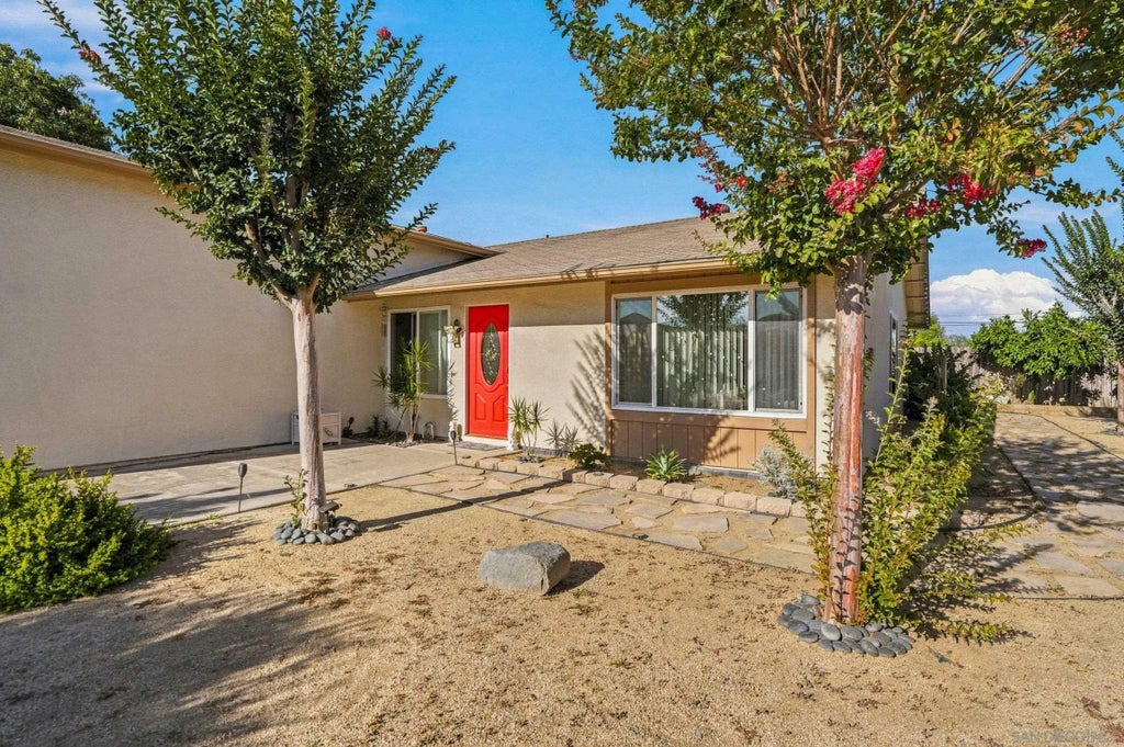 Photo of 833 W Chase AVE, El Cajon, CA 92020 (MLS # 260015129)