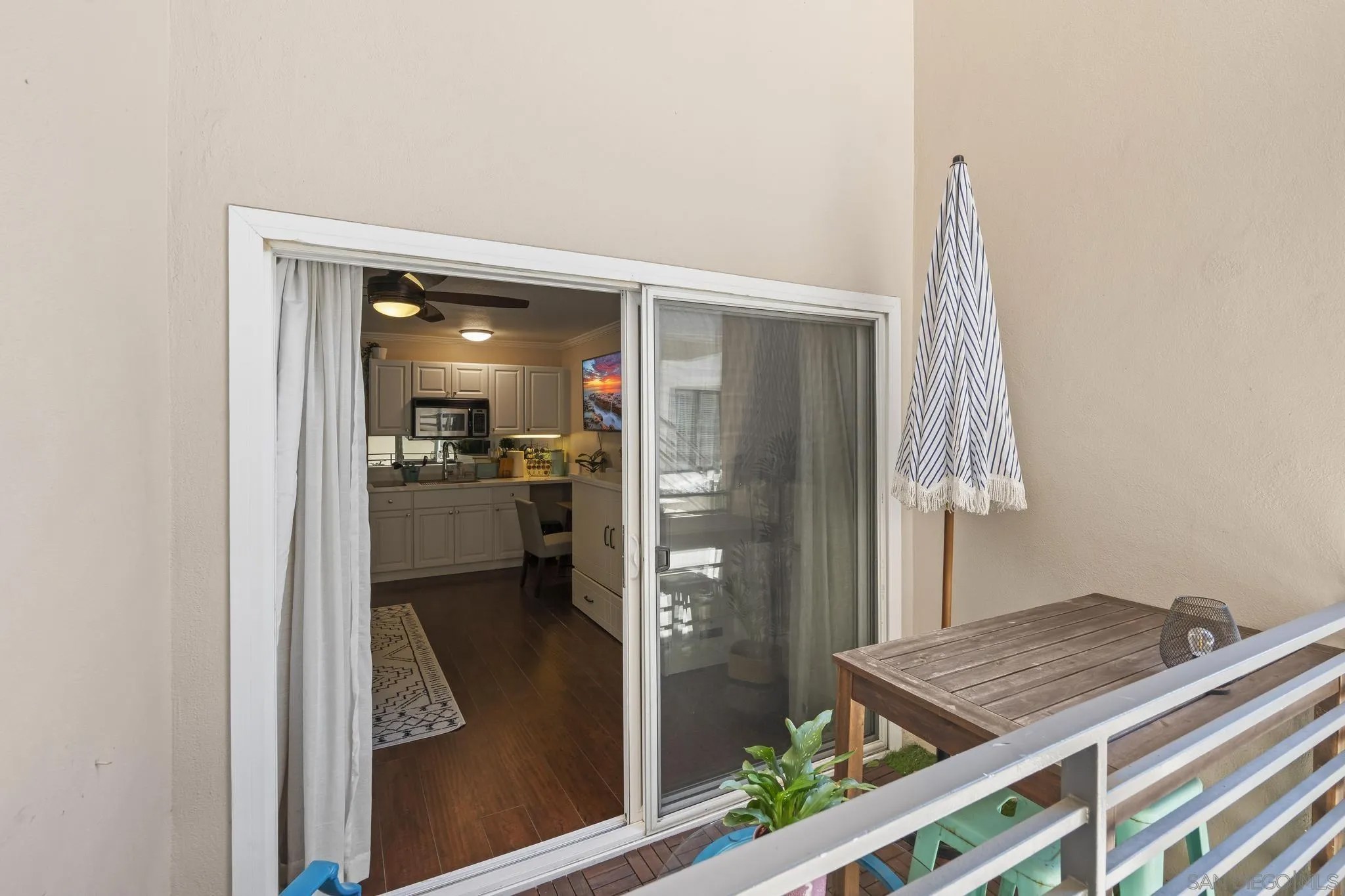 1021 Scott St 103