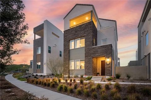 Photo of 26720 Afton Lane, Valencia, CA 91381 (MLS # SR26037251)