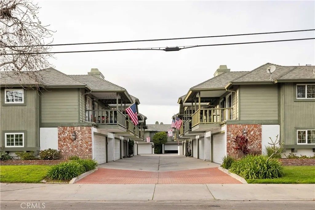 Photo of 2231 Pacific Ave #A1, Costa Mesa, CA 92627 (MLS # OC26030084)