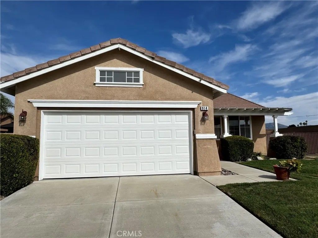 Photo of 914 Banbury Street, Hemet, CA 92544 (MLS # SW26071007)