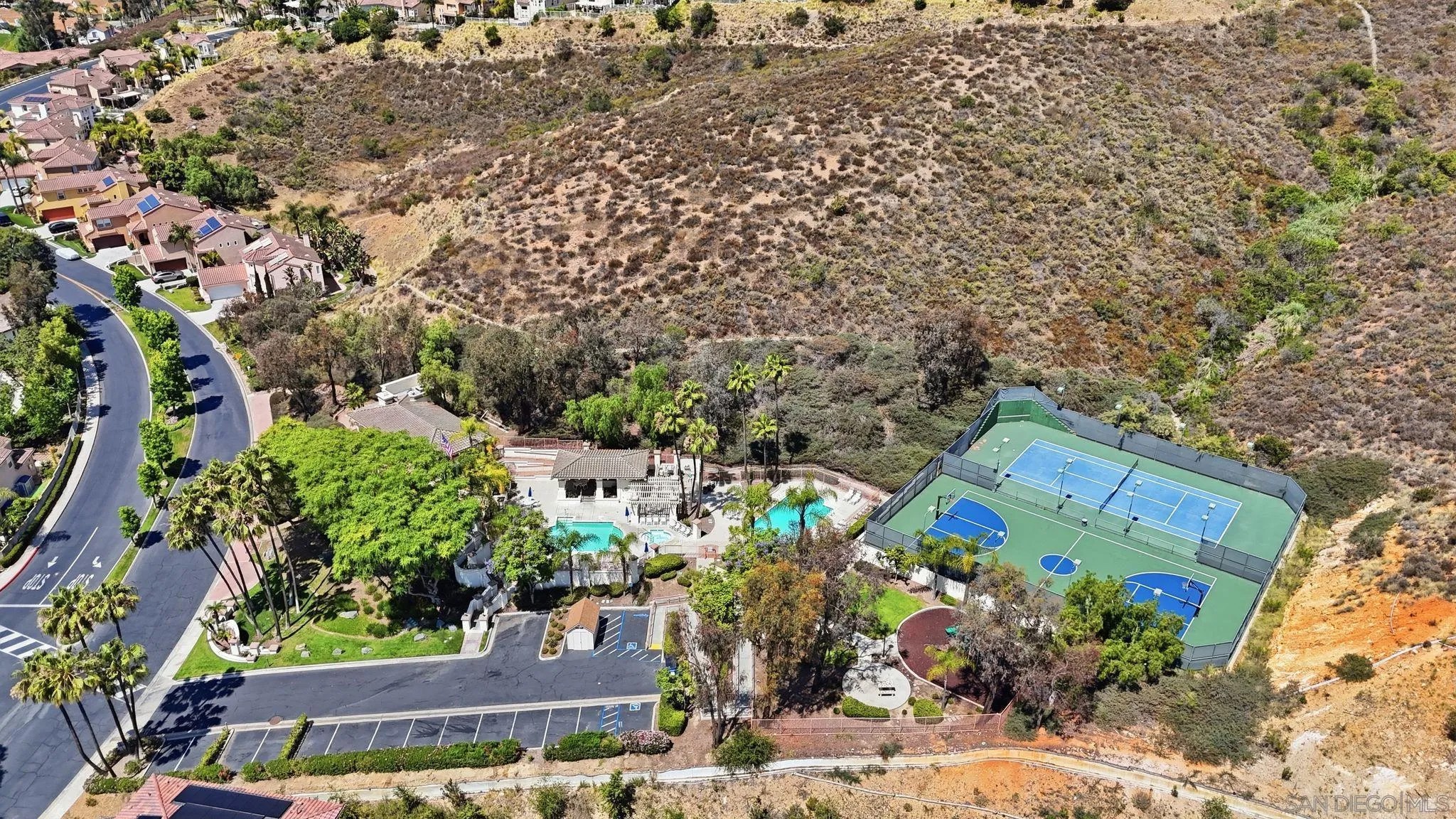 10457 Lake Breeze Dr