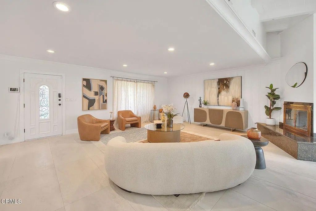 Photo of 1420 Riviera Drive, Pasadena, CA 91107 (MLS # P1-25680)