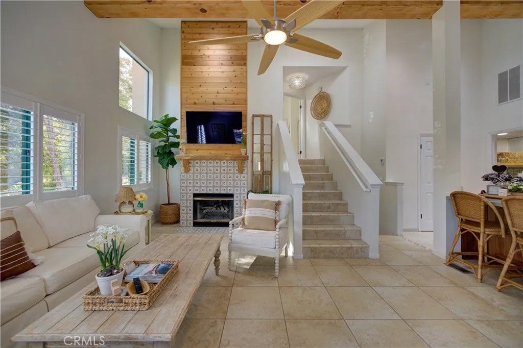 6456 Twinberry Circle