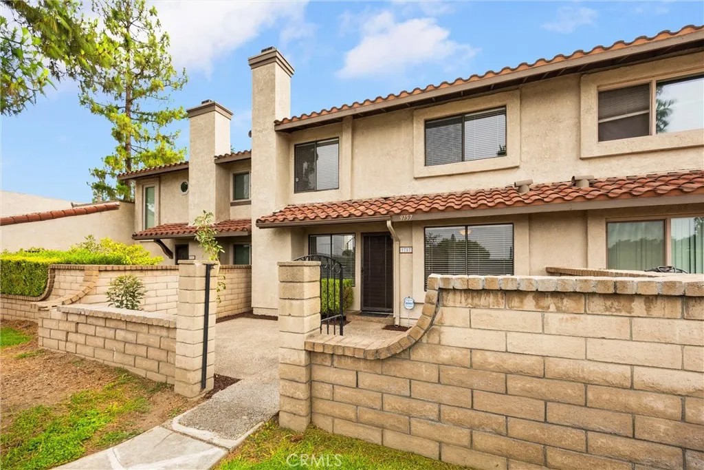9757 La Monica Drive