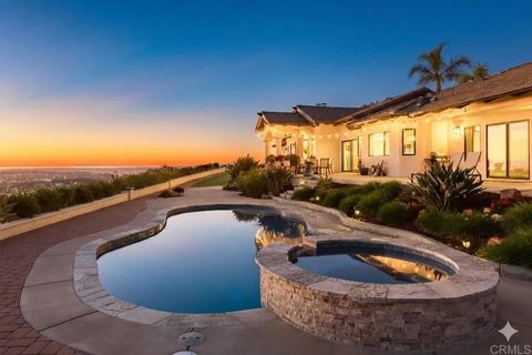 Photo of 1966 Las Lomas, Vista, CA 92084 (MLS # NDP2600573)