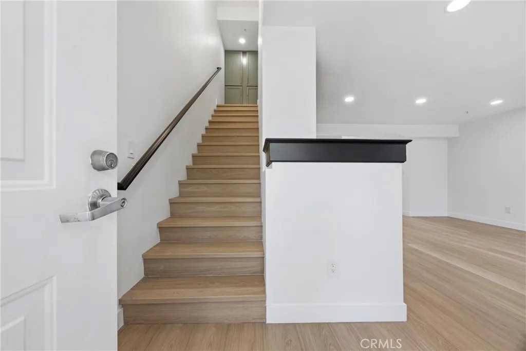 645 W Regent