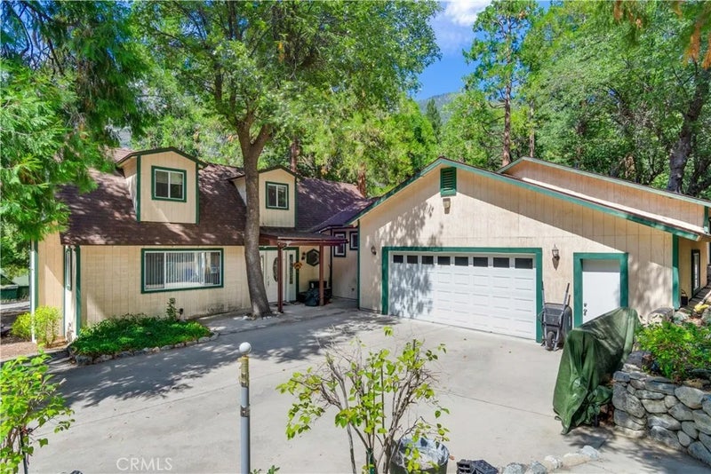 40353 Valley Of The Falls Drive