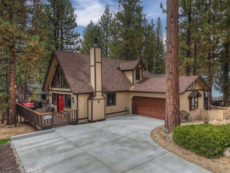 376 Crystal Lake