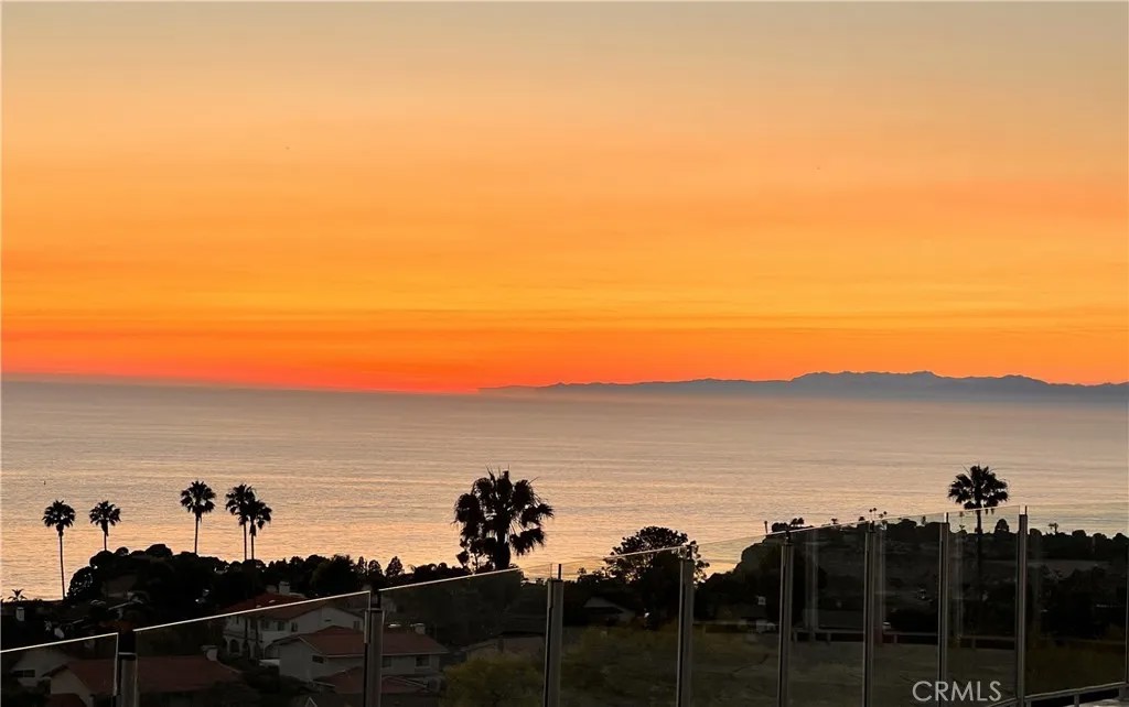 7241 Avenida Altisima