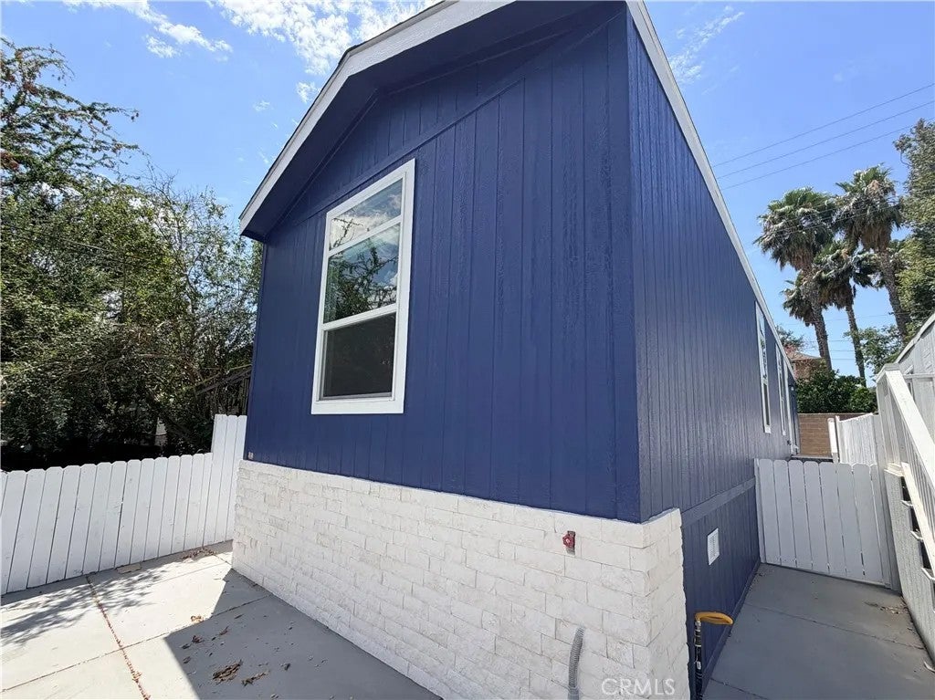 5803 Mission Blvd 14