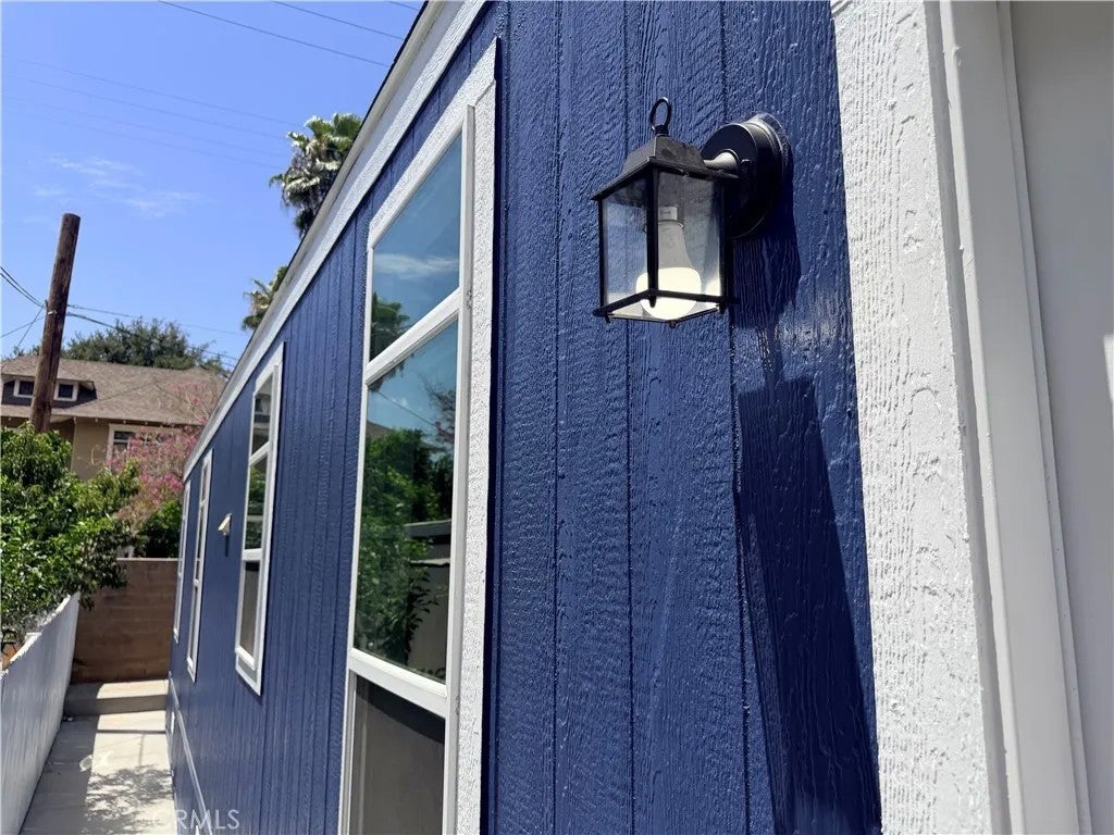 5803 Mission Blvd 14