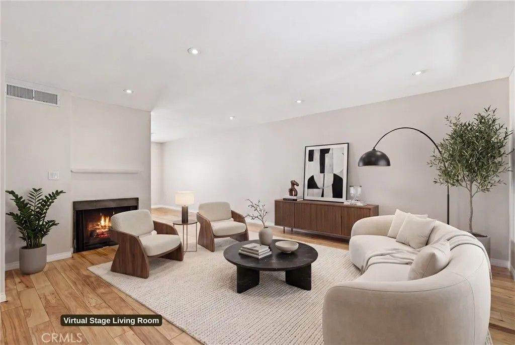 Photo of 7802 Via Tortona, Burbank, CA 91504 (MLS # IG26087003)