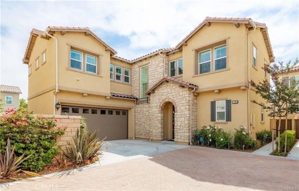 Photo of 13 Torosa, Lake Forest, CA 92630 (MLS # OC26023080)