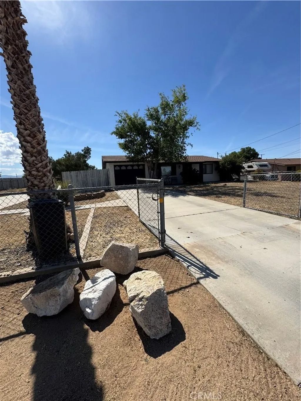 Photo of 11968 Bornite Ave, Hesperia, CA 92345 (MLS # IV26095407)