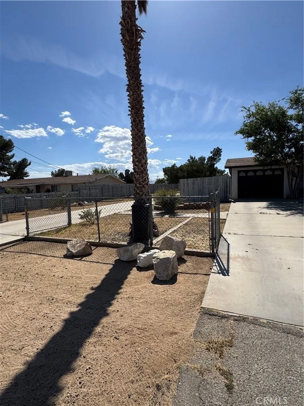 Photo of 11968 Bornite Ave, Hesperia, CA 92345 (MLS # IV26095407)