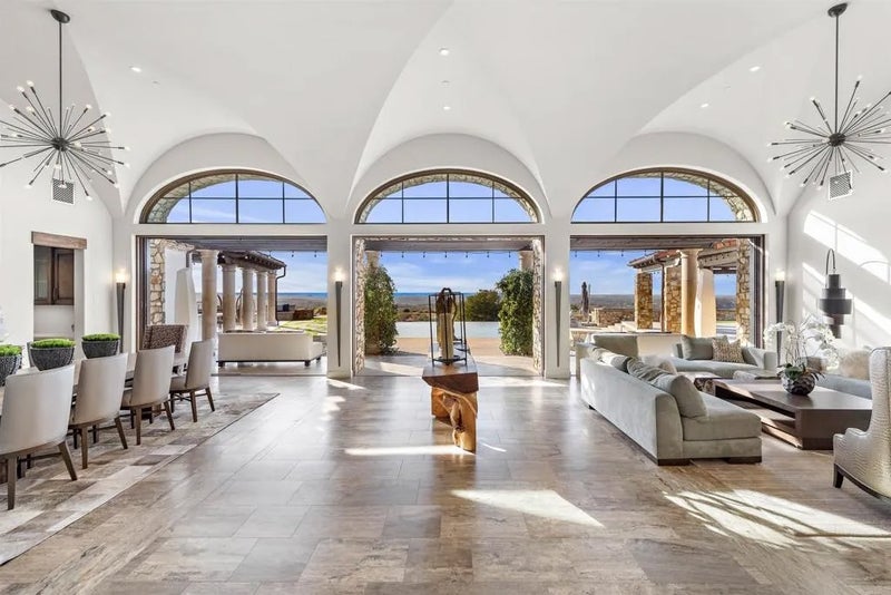 8114 Sendero de la Pradera