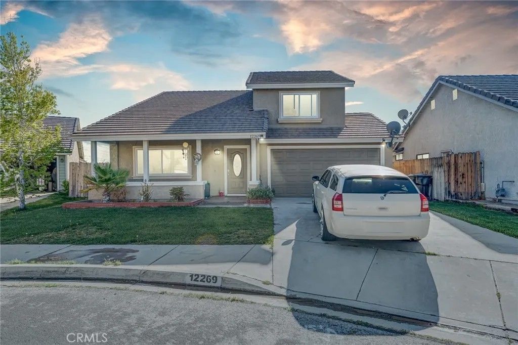 Photo of 12269 Stonegate Cir, Victorville, CA 92392 (MLS # IG26052120)