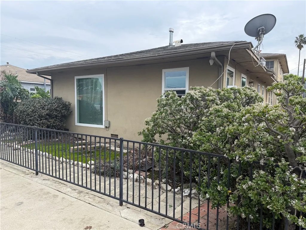 808 W 163rd