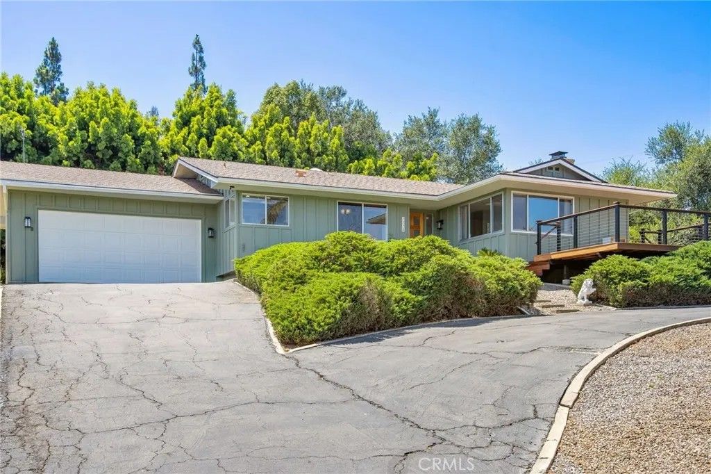 Photo of 1776 Saint Peters DR, Fallbrook, CA 92028 (MLS # SW26111349)