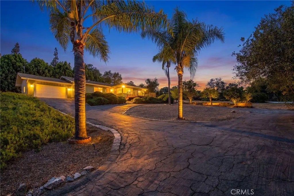 Photo of 1776 Saint Peters DR, Fallbrook, CA 92028 (MLS # SW26111349)