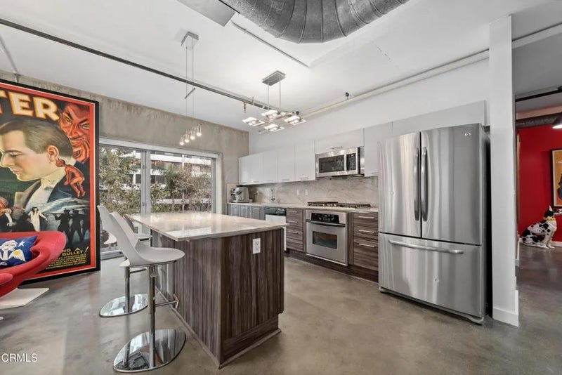 645 W 9th Street 200